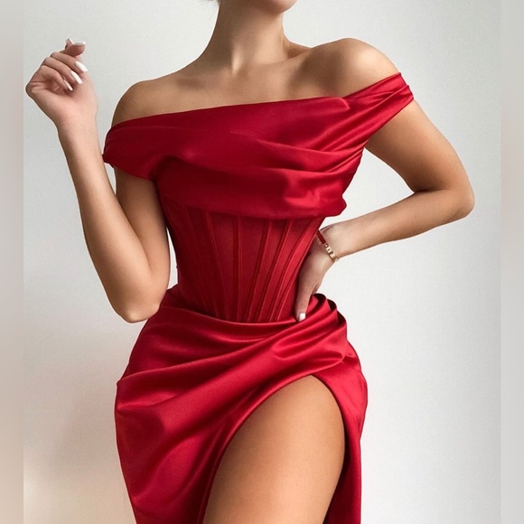 House of CB Lulu red dress- Red asymmetric draped corset midi satin dress - Picture 3 of 14